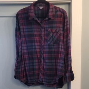 Eddie Bauer Magenta and Blue Plaid Casual Shirt